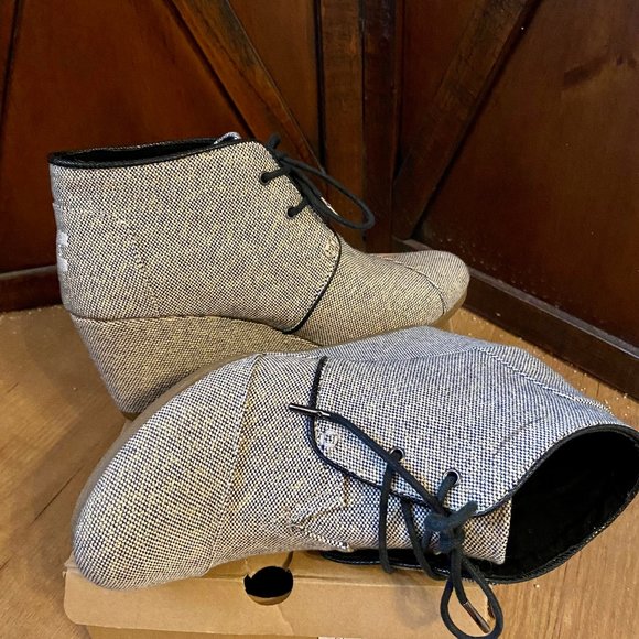 Toms Desert Wedge Metallic Linen Bootie Size 10 - Picture 3 of 10